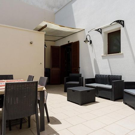 Vacation Rental "Nonna Cecilia" 莱切 外观 照片