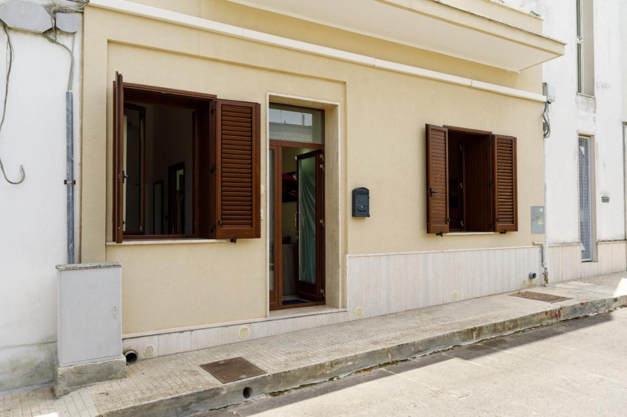 Vacation Rental "Nonna Cecilia" 莱切 外观 照片